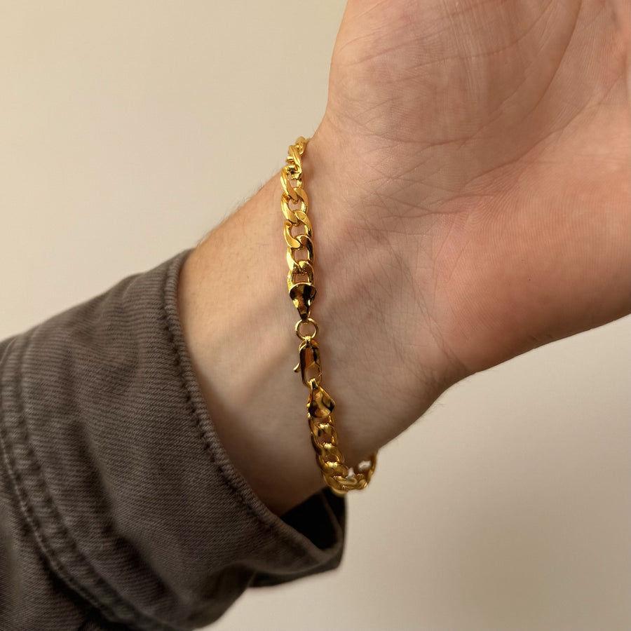 Gold Curb Chain Bracelet