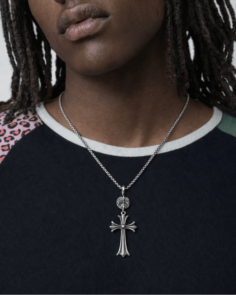 Medallion Cross Necklace - Rynor