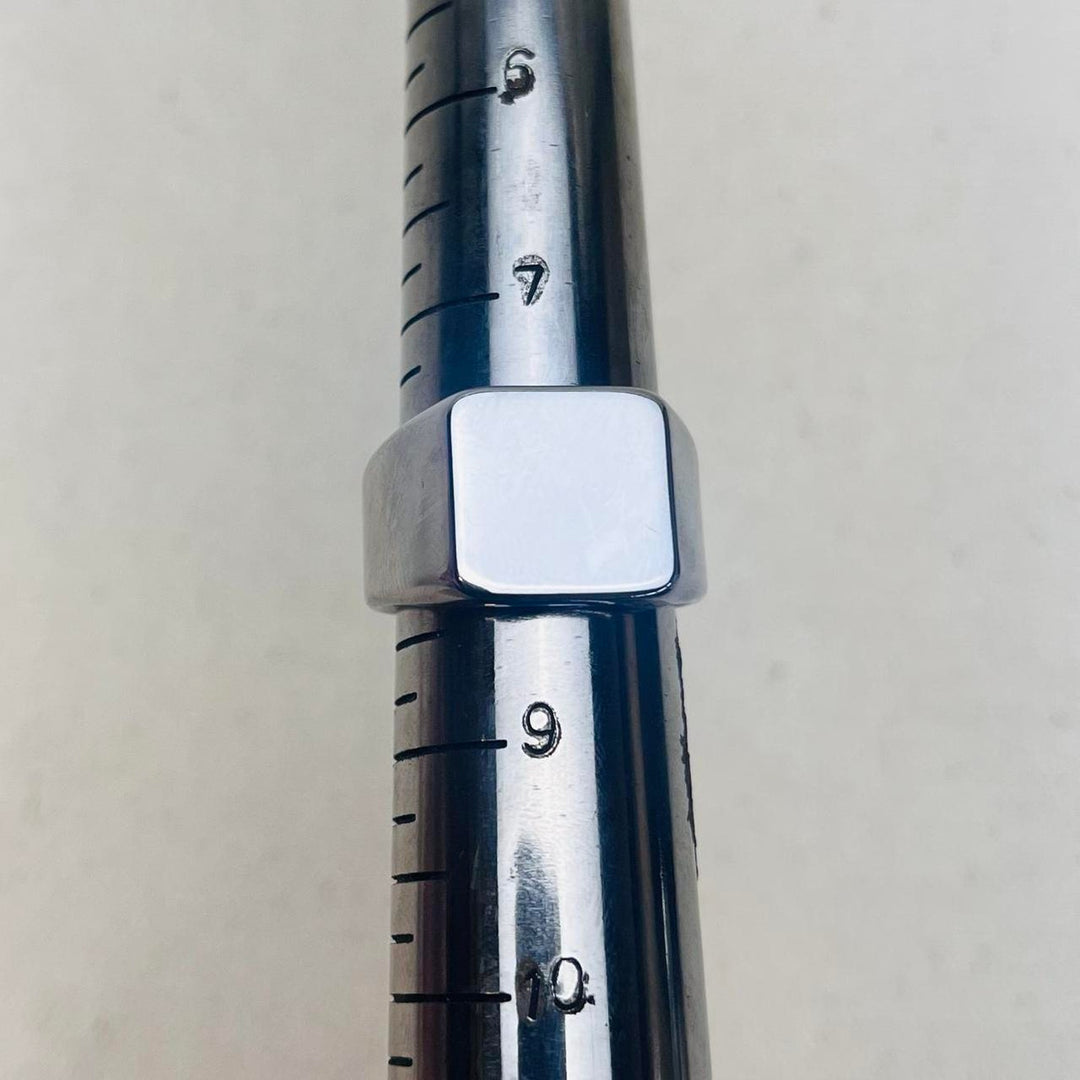 Silver Square Signet Ring - Rynor