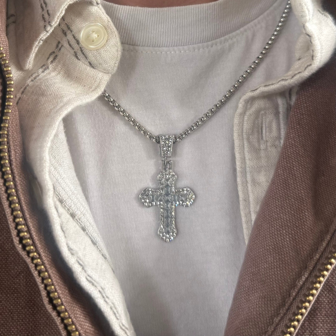Cross Pendant Necklace - Rynor