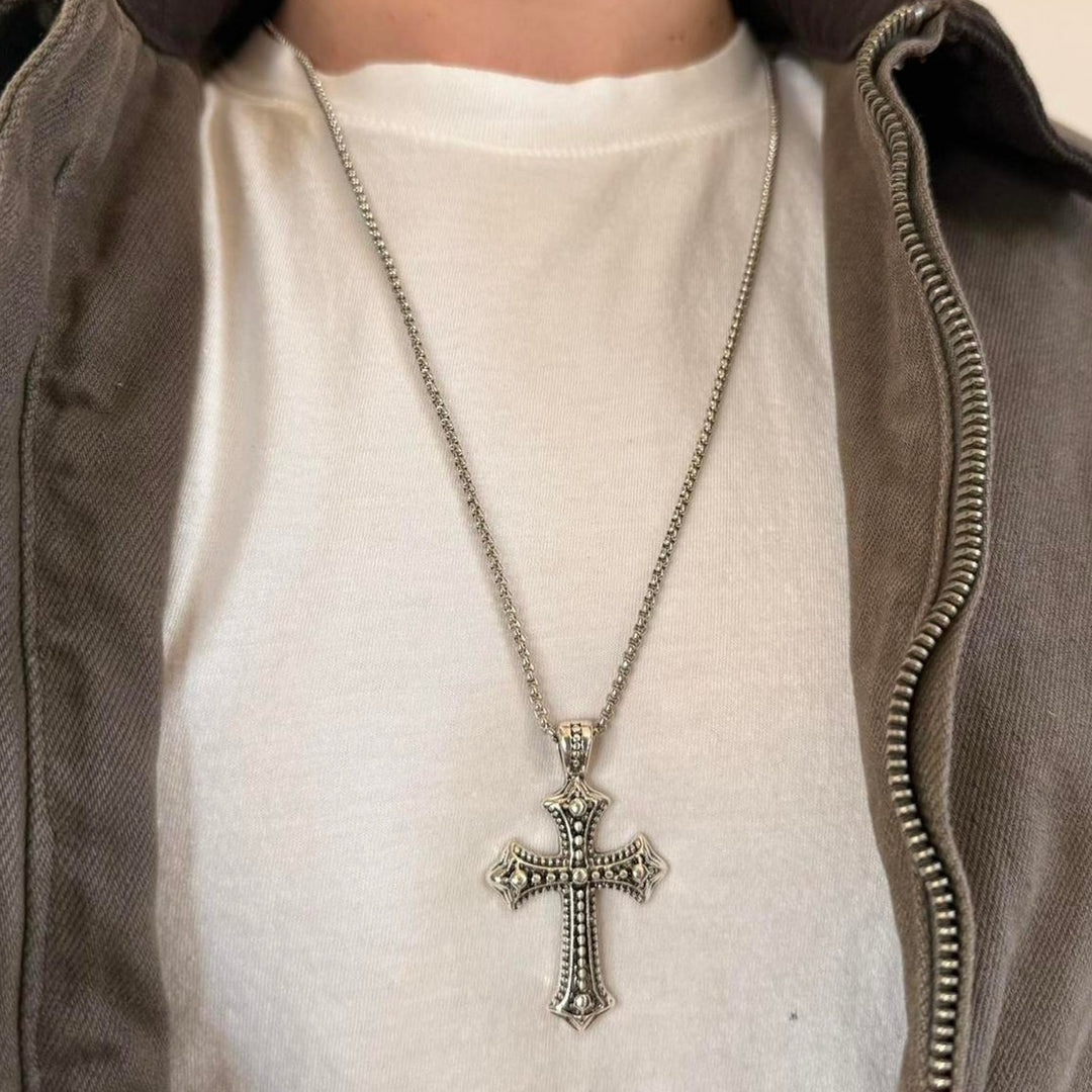 Ornate Gothic Cross Necklace - Rynor