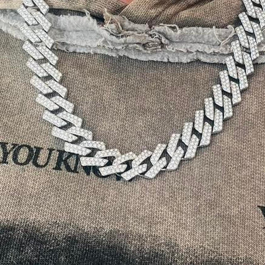 Y2K Iced Out Cuban Link Chain – Vintage 2000s Emo Style, Unisex, Brand New