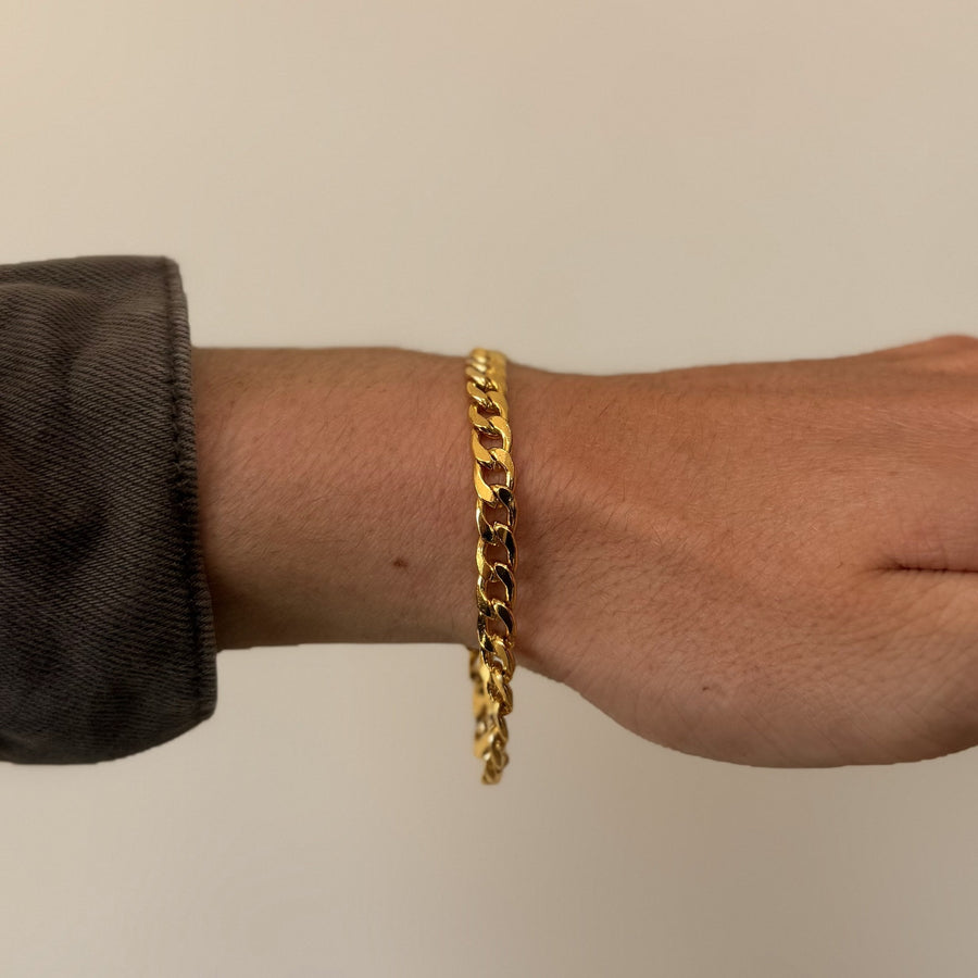 Gold Curb Chain Bracelet
