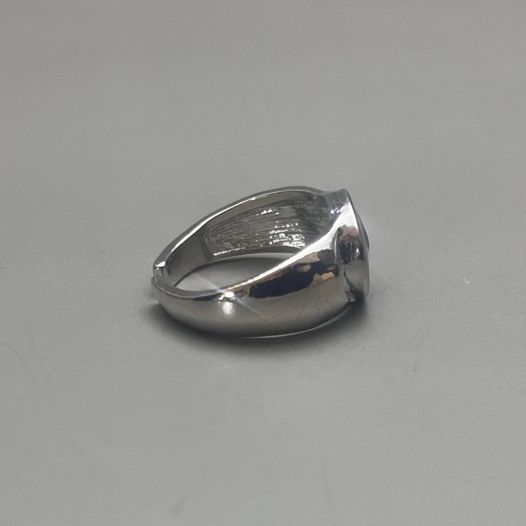 Silver 8 - Ball Ring - Rynor