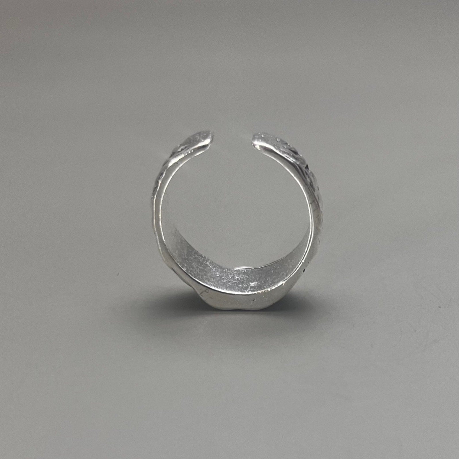 Face Band Ring - Rynor