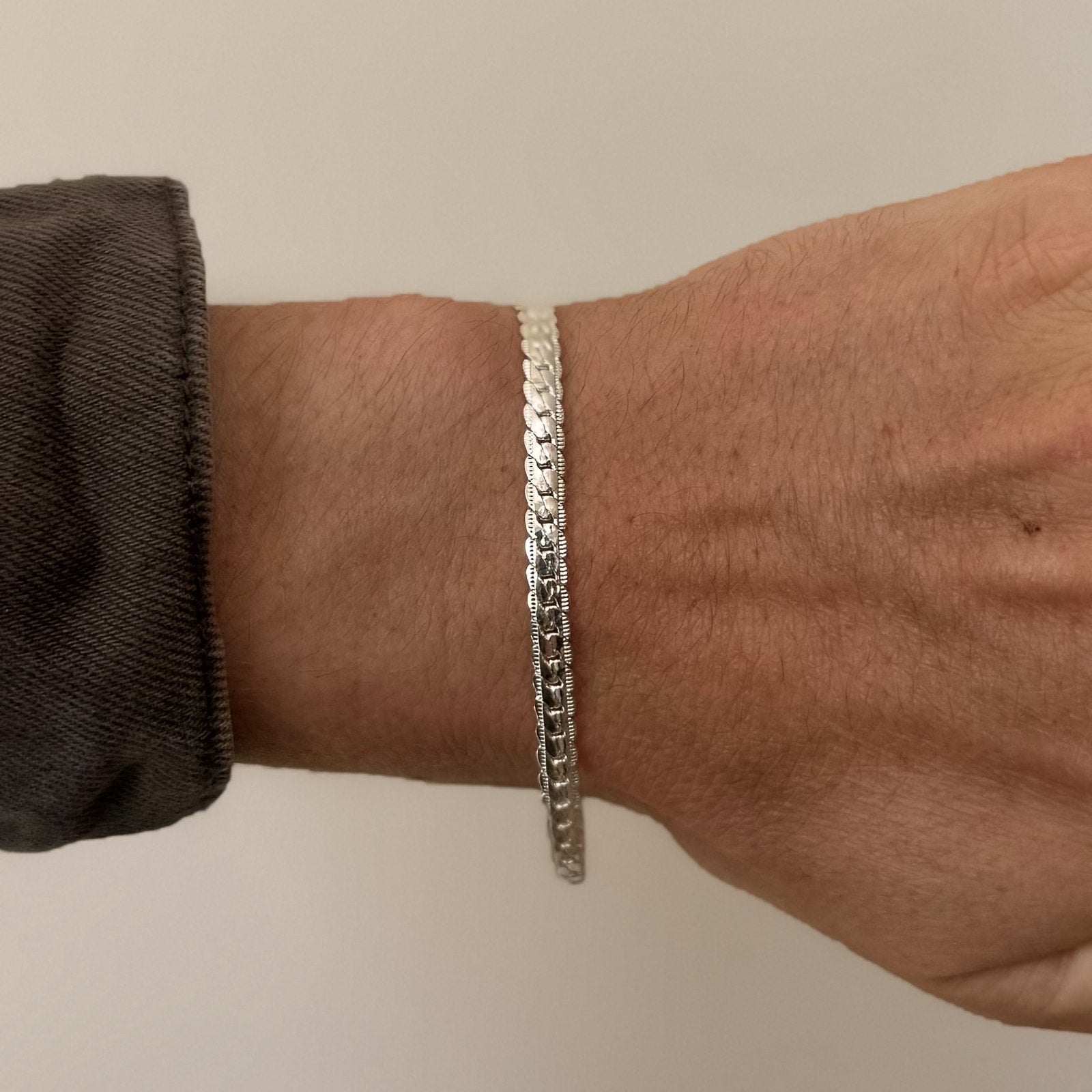 Silver Sleek Box Bracelet
