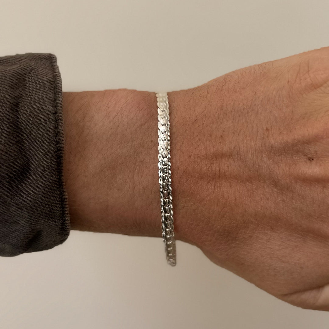 Silver Sleek Box Bracelet - Rynor
