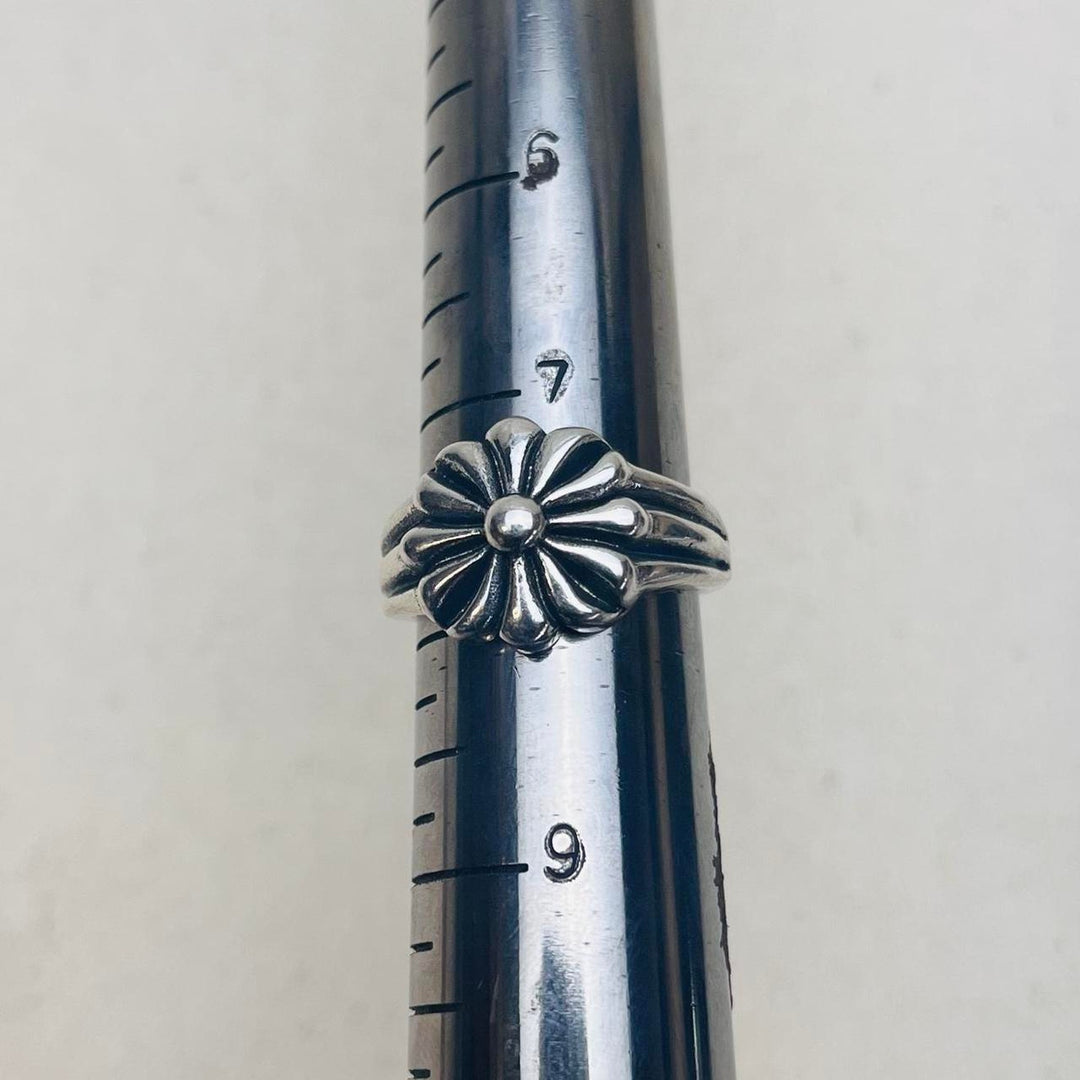 Silver Flower Ring - Rynor