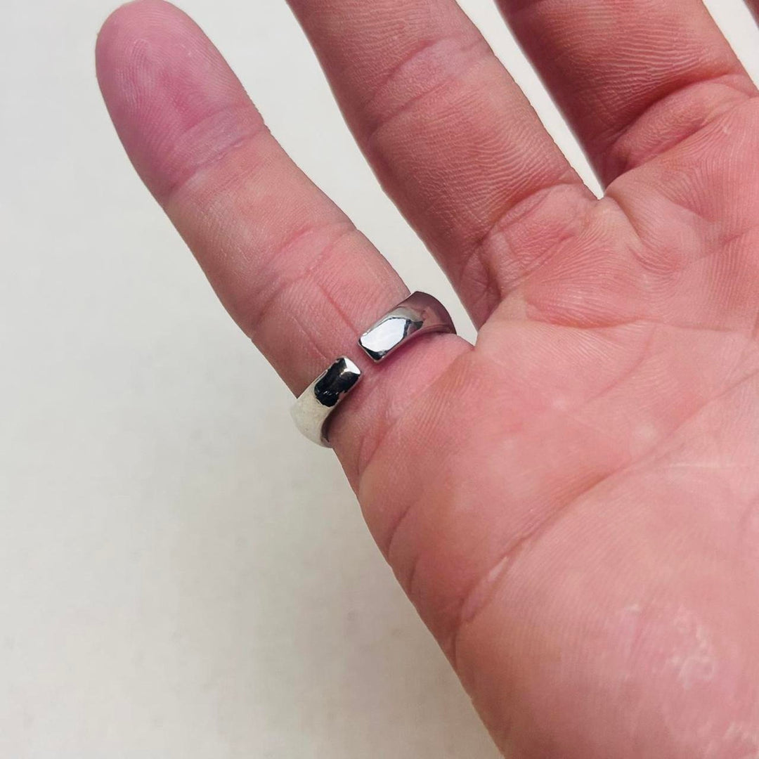 Silver 8 - Ball Ring - Rynor