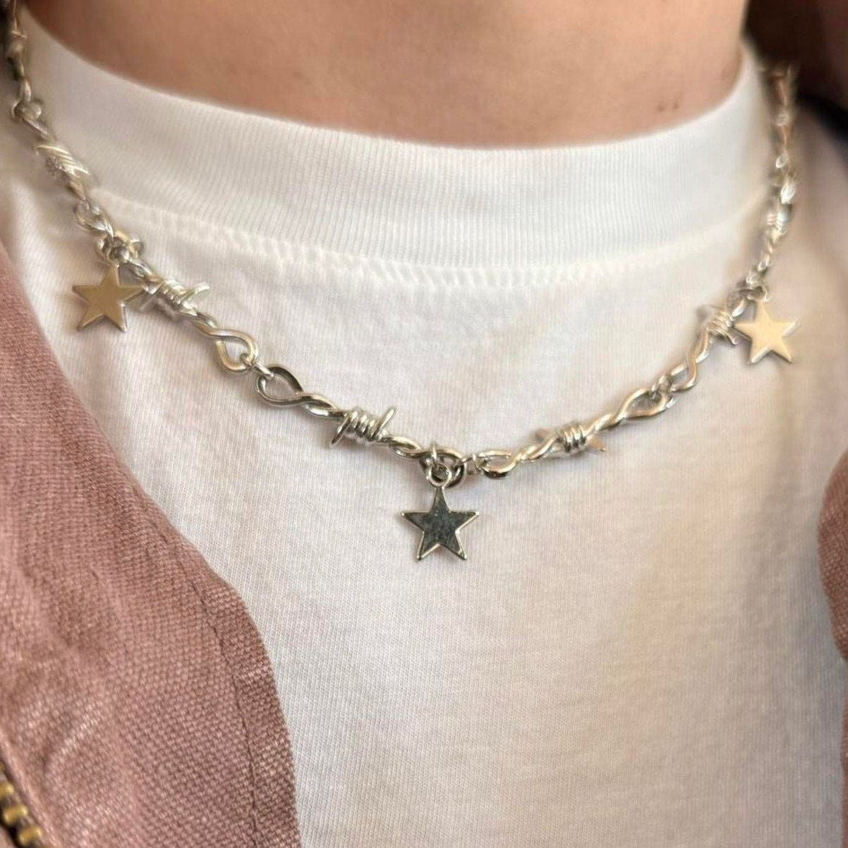 Star Charm Barbed Necklace - Rynor
