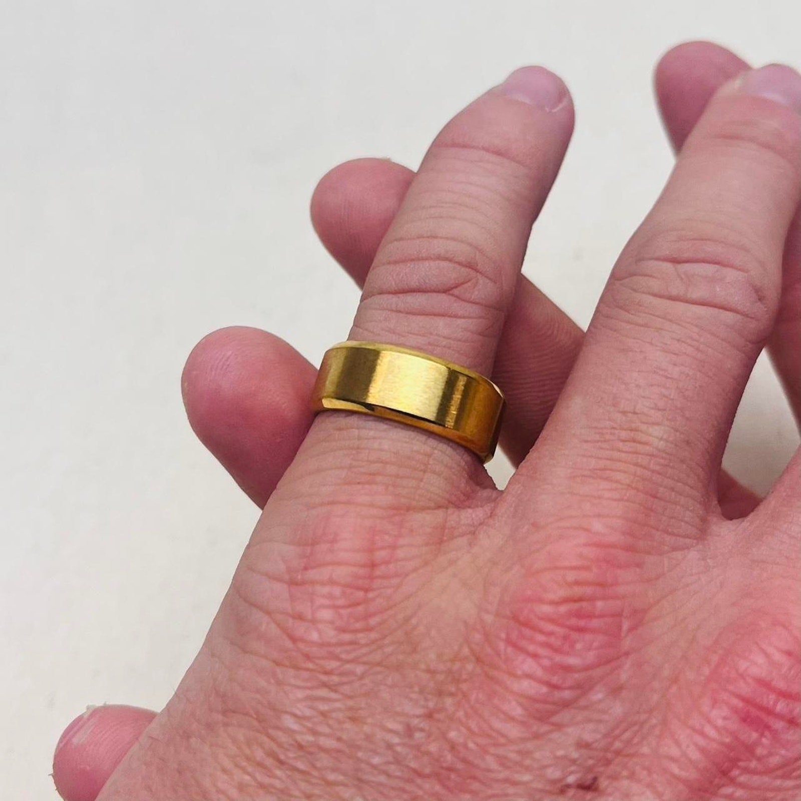 Gold Polished Band Ring