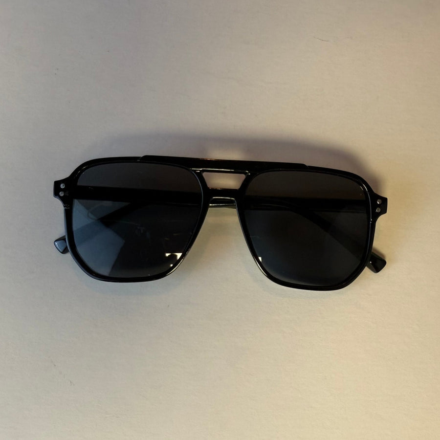 Black Aviator Sunglasses