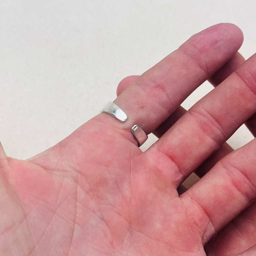 Silver Floral Band Ring - Rynor