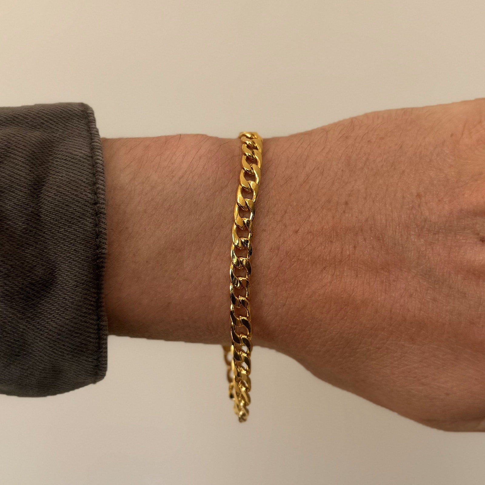 Gold Curb Chain Bracelet