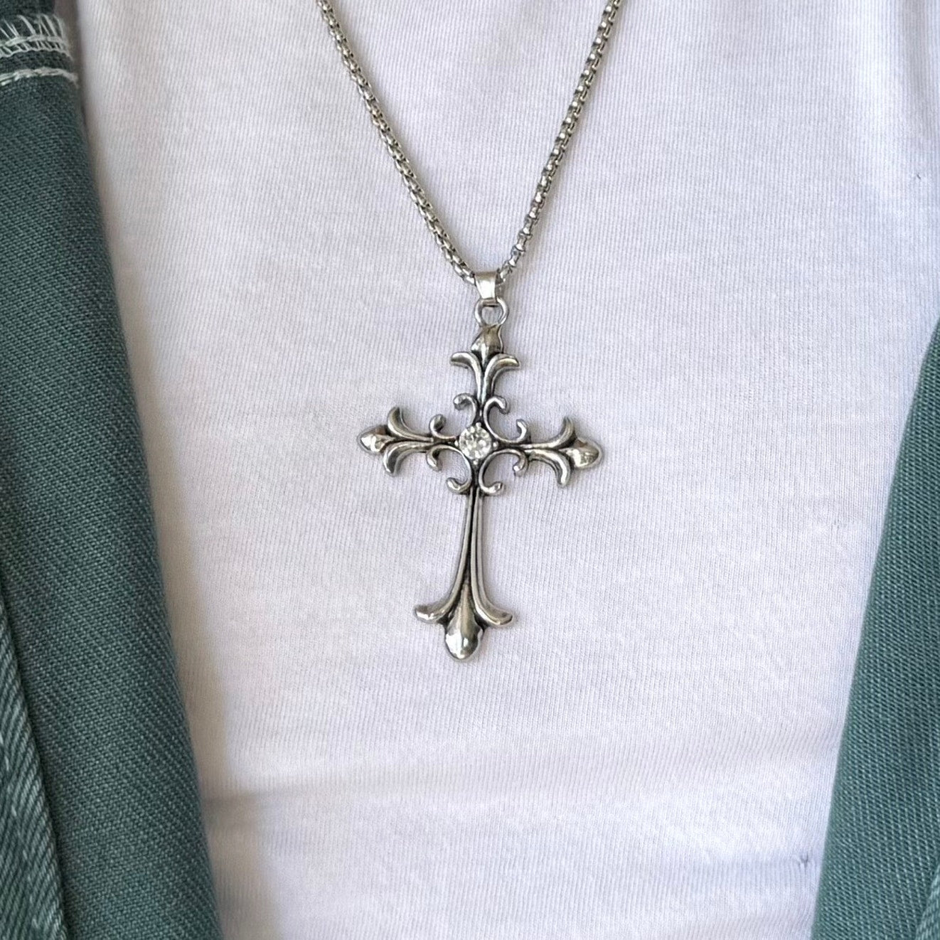 Gothic Cross Pendant Necklace - Rynor