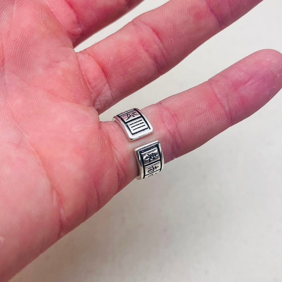 Silver Pattern Band Ring