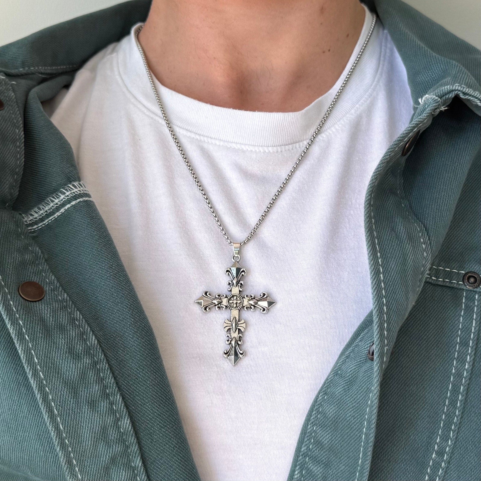 Silver Cross Pendant Necklace - Rynor