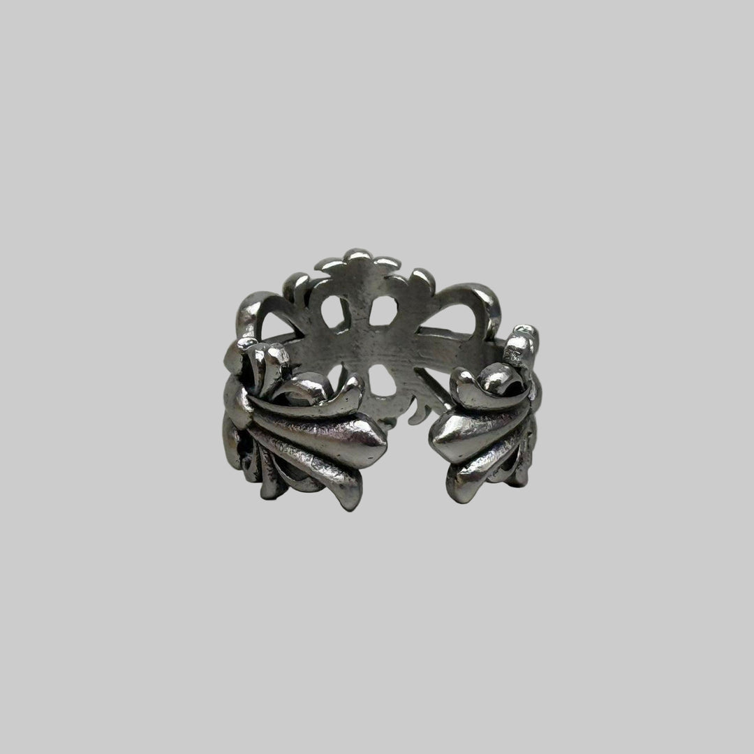 Silver Gothic Cross Ring - Rynor