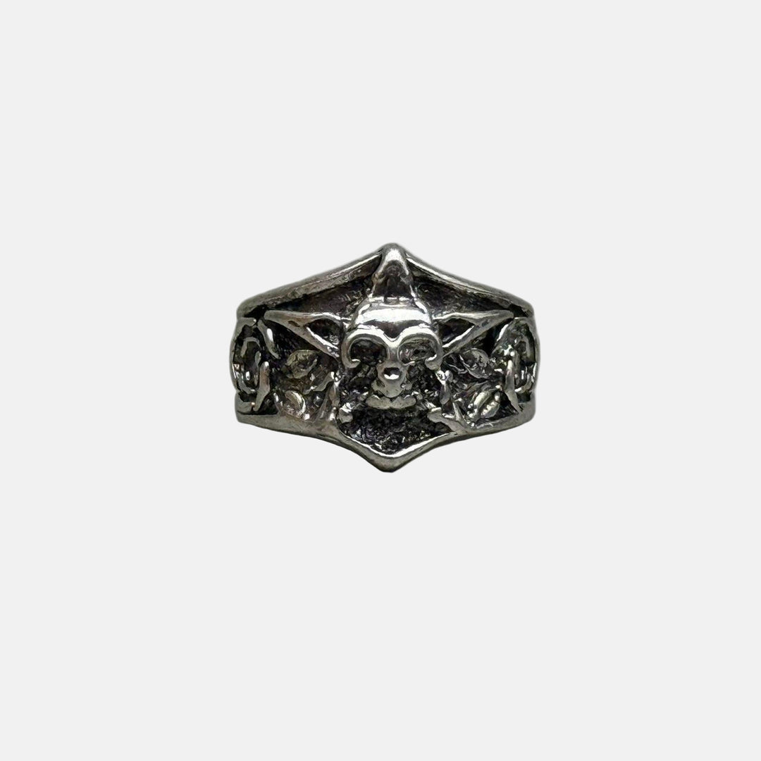 Silver Gothic Star Ring - Rynor