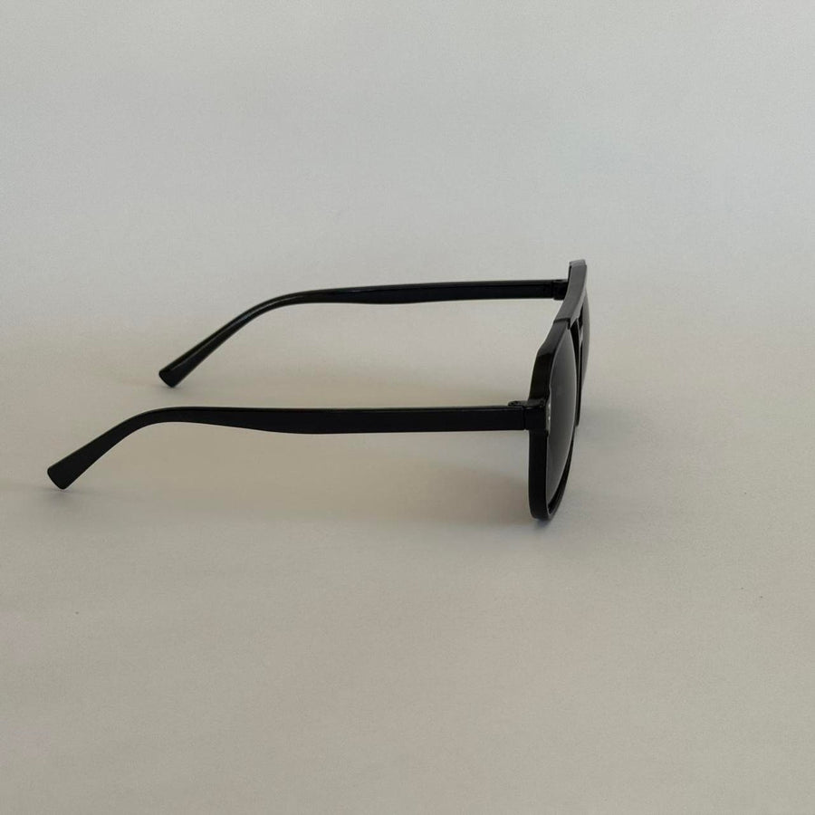 Black Aviator Sunglasses